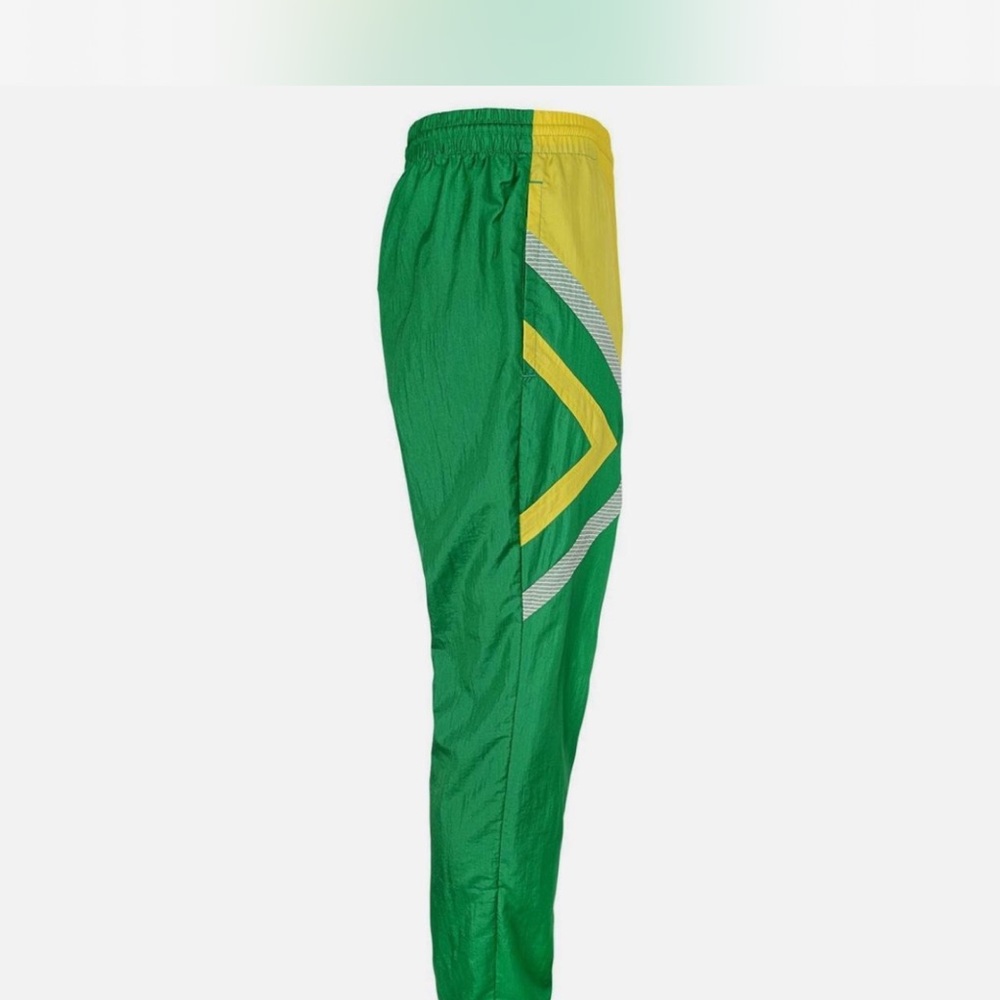 Umbro Vibrant Green and Yellow Joggers - Picture 2 of 4